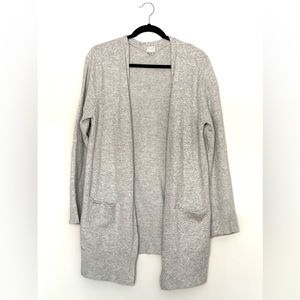 Cardigan sweater